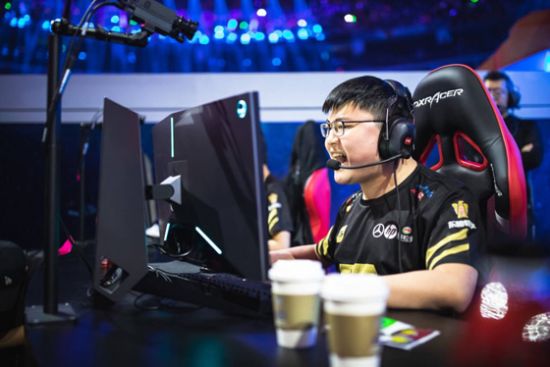 Spirit战队夺得2025电竞世界杯DOTA2冠军中国战队表现不佳